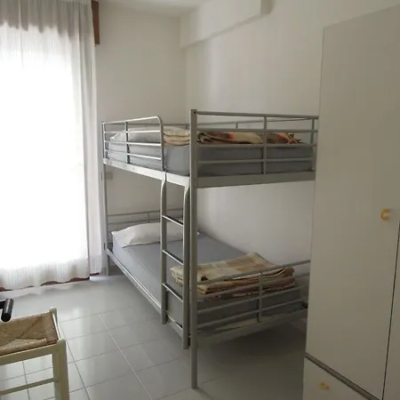 Apartment Modern Flat 300 Mt From The