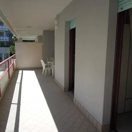 Modern Flat 300 Mt From The Bibione