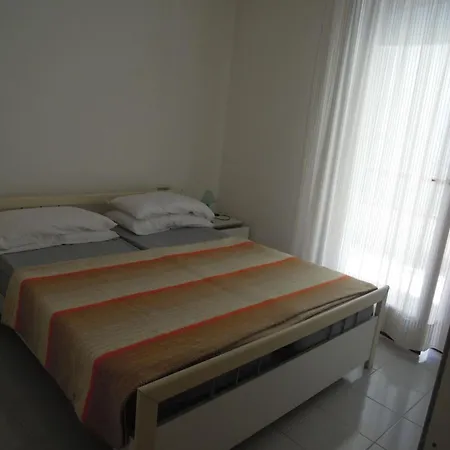 Modern Flat 300 Mt From The Apartment