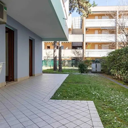 Modern Flat 300 Mt From The Appartamento *