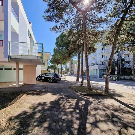 Beachside Getaway Flat For Six